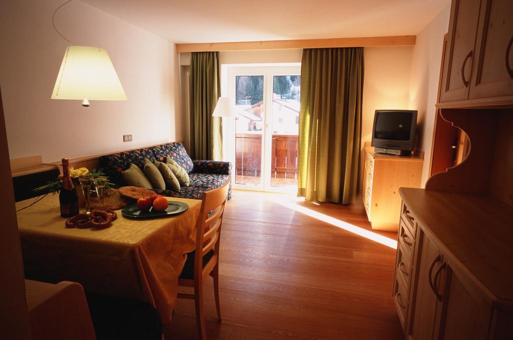 Residence Frea Selva di Val Gardena Ruang foto